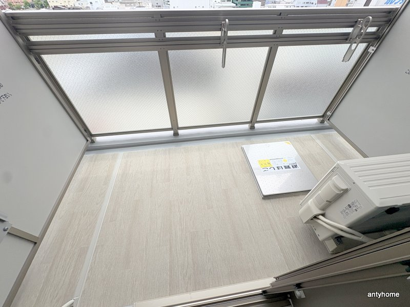 エスリード大阪イーストエッジ　仲介手数料無料のバルコニー