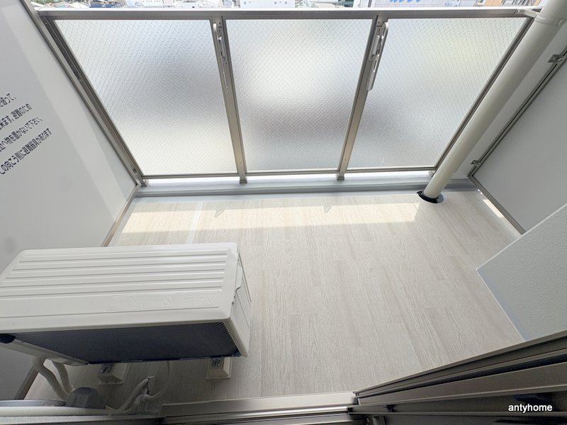 エスリード大阪イーストエッジ　仲介手数料無料のバルコニー