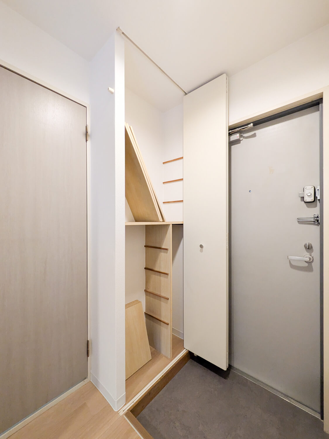 グラーノ芦屋の収納|ゆったりとした玄関です