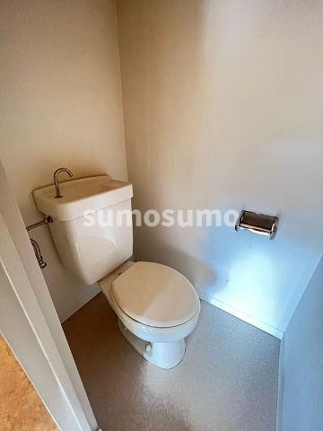 ナッツダムスタジオーネ塚口のトイレ|コンパクトで使いやすいトイレです