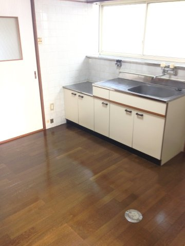 鹿児島市城山１丁目のアパートのキッチン