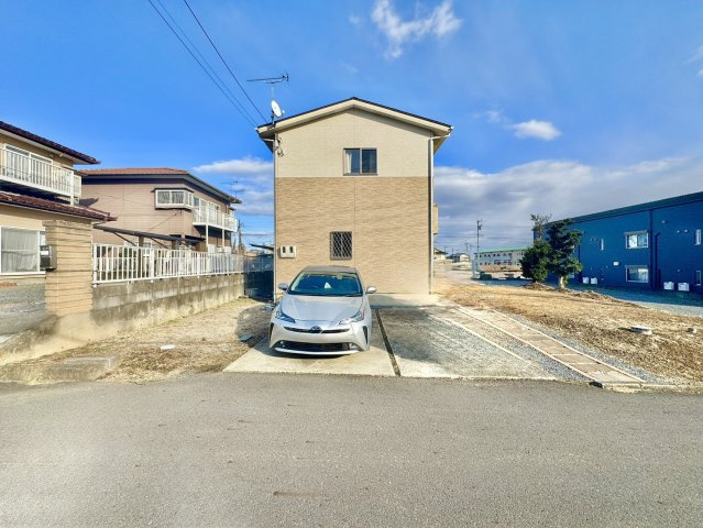 【太陽光パネル付き】笠間市大田町中古戸建の駐車場