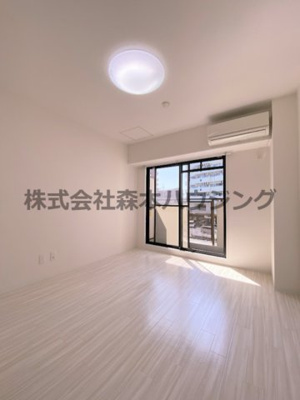 【洋室】 | 　エクセレント忍ヶ丘 | 明るい洋室です
