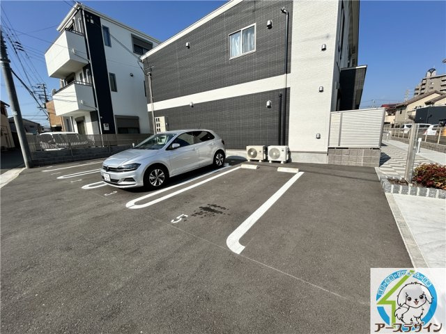 ハルカス　ウエストの駐車場