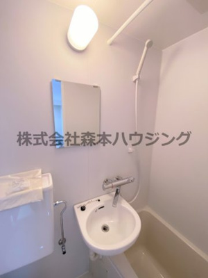 【洗面所】 | 　エクセレント忍ヶ丘 | 洗面所です