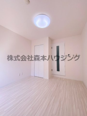 【洋室】 | 　エクセレント忍ヶ丘 | 使い勝手のいい洋室です