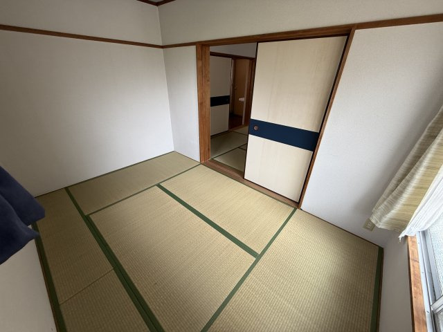 西村マンションの寝室