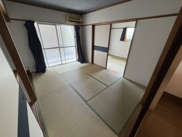 西村マンションの和室