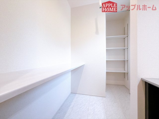 [新築住宅] 東松山市松葉町 全2棟のランドリースペース|ランドリースペースあります♪