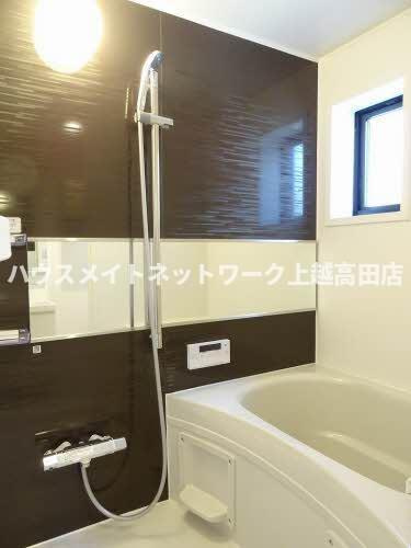 ぱれすよつやAの浴室|追焚機能付