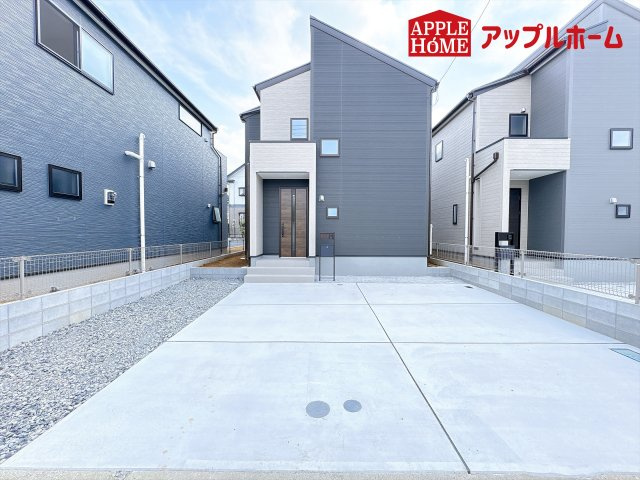 [新築住宅] 東松山市五領町 全3棟の外観|資料請求、お電話でのお問合せ、いつでも丁寧に対応させていただきます！不動産業界のプロフェッショナルが集う弊社にぜひ一度ご相談ください！