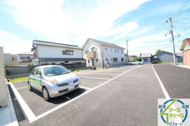 レジェンドヒルズの駐車場
