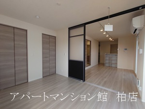 グランディール柏の葉の洋室|同施工会社、同型タイプです