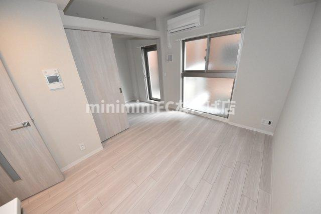 ミラージュパレス難波グランツの居間・リビング