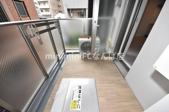 ミラージュパレス難波グランツのバルコニー