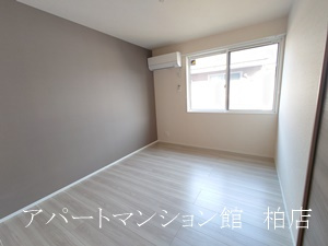 グランディール柏の葉の寝室|同施工会社、同型タイプです