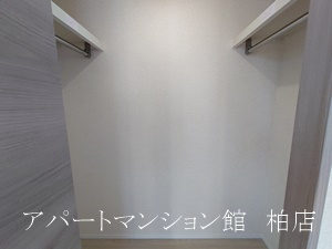グランディール柏の葉の収納|同施工会社、同型タイプです