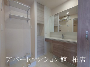 グランディール柏の葉の独立洗面台|同施工会社、同型タイプです