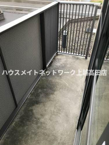 フォンテーヌのバルコニー|バルコニー