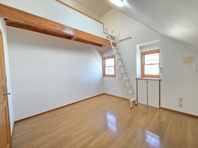 桐生市相生町　中古住宅の洋室