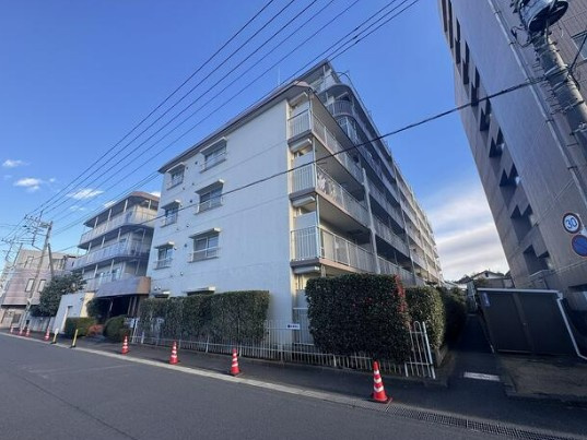 【中古マンション】ニューライフマンション鶴ヶ島の外観