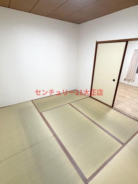 小林マンションの和室