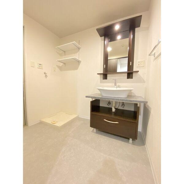 CITY SPIRE難波WEST2の洗面所