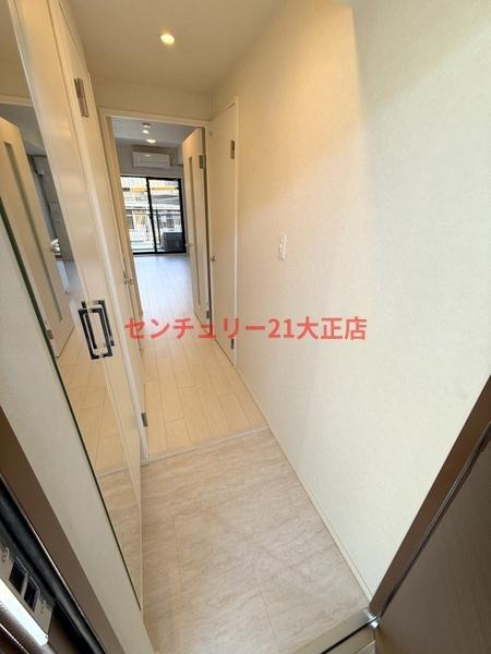 スプランディッド弁天町DUEの玄関