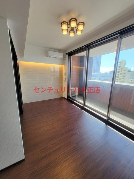 プレジオ弁天町EUROの玄関