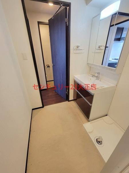 プレジオ弁天町EUROの玄関