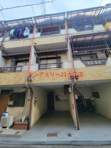 小林西２丁目車庫付きテラスの外観