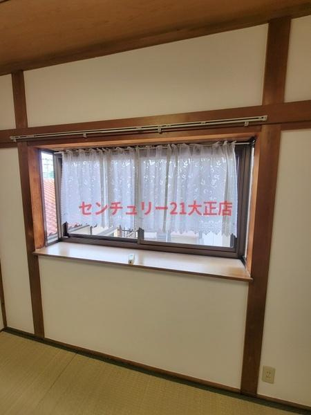 小林西２丁目車庫付きテラスの玄関