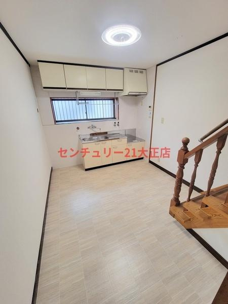 小林西２丁目車庫付きテラスのバルコニー