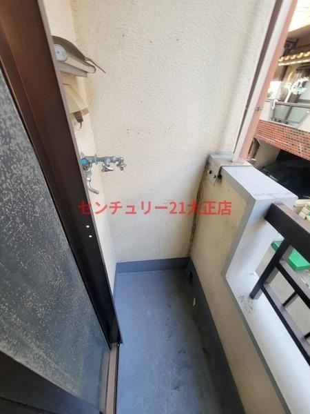 小林西２丁目車庫付きテラスの玄関