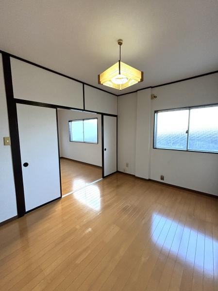 西浜マンションの洋室