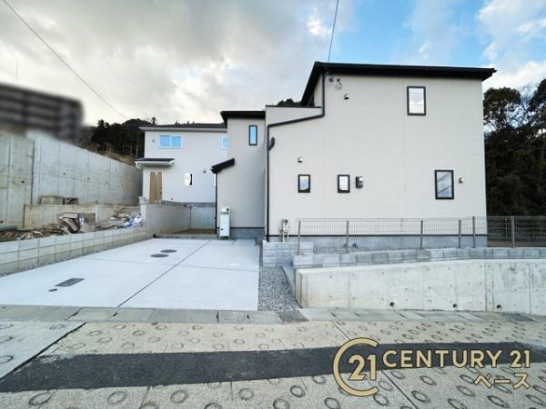 生駒市仲之町　／一戸建の駐車場|■現地撮影写真■こちらは現地駐車スペースです！
