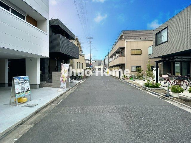 葛飾区青戸7丁目新築分譲住宅の前面道路含む現地写真|全面道路