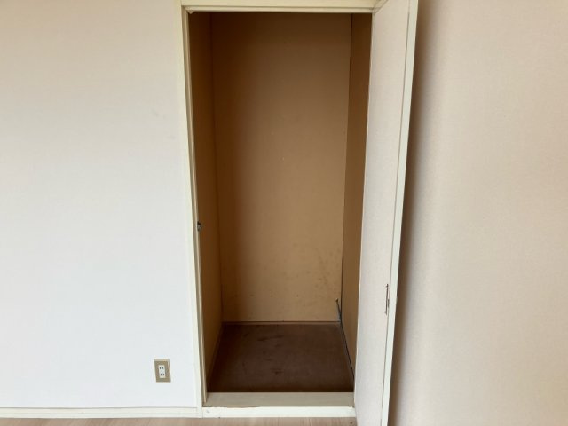 ウエストハイツBの収納
