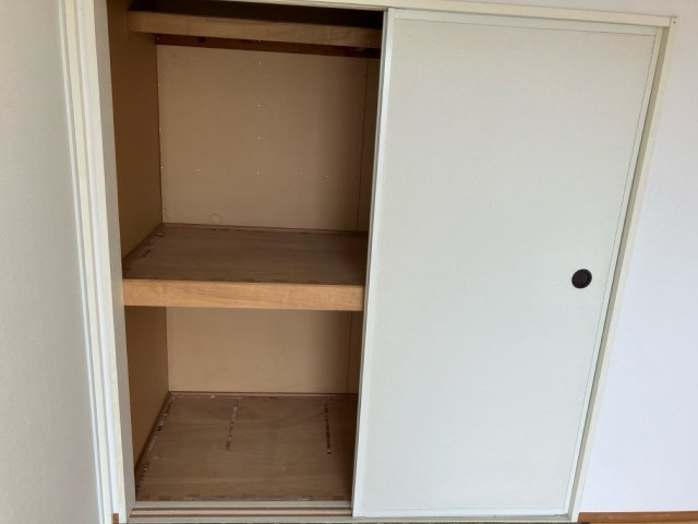 ウエストハイツBの収納