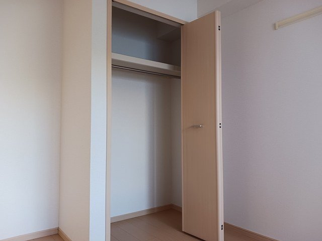 グラン　フルール　ジャルダンＡの収納