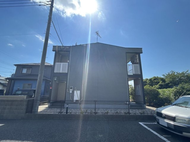 レオパレス浜野の外観
