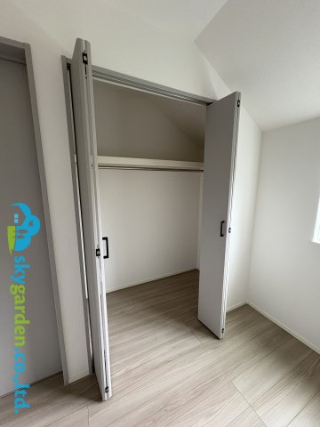 藤沢市長後01期 新築戸建て全1棟の収納|便利な収納スペースです