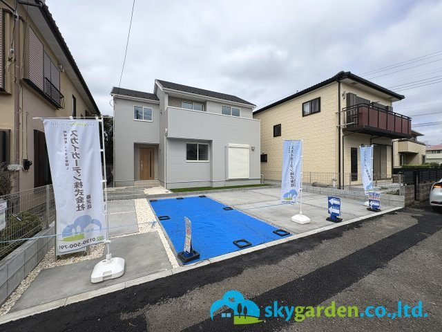 藤沢市長後01期 新築戸建て全1棟の前面道路含む現地写真|前面道路含む現地写真です