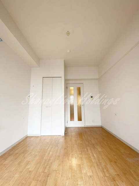 平塚市明石町の賃貸マンションの寝室