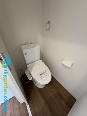 藤沢市石川２期　新築戸建　全３棟３号棟のトイレ|清潔感のあるトイレです