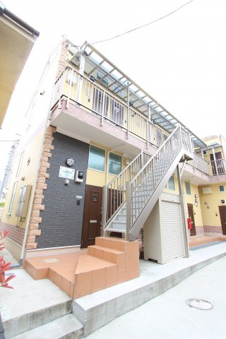 さくら新子安の外観