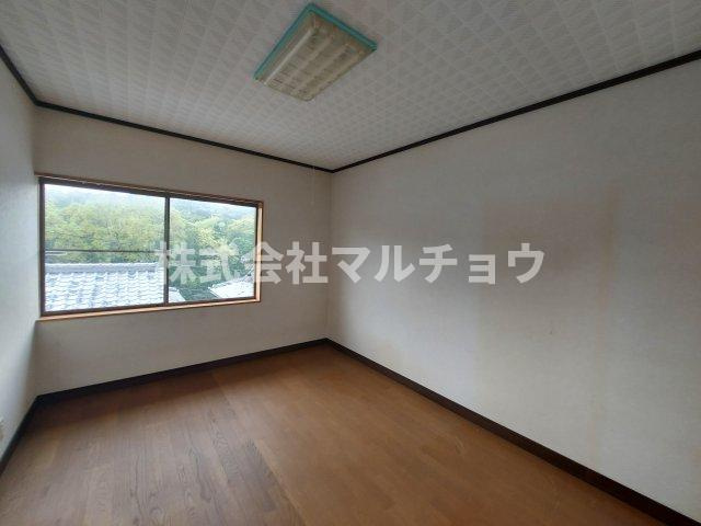 芙蓉台戸建ての洋室|個人の部屋や寝室として使える洋室です