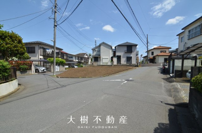 【前面道路含む現地写真】 | 座間市栗原中央４丁目　売地　全１区画【仲介手数料無料】
