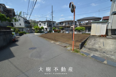 【前面道路含む現地写真】 | 座間市栗原中央４丁目　売地　全１区画【仲介手数料無料】