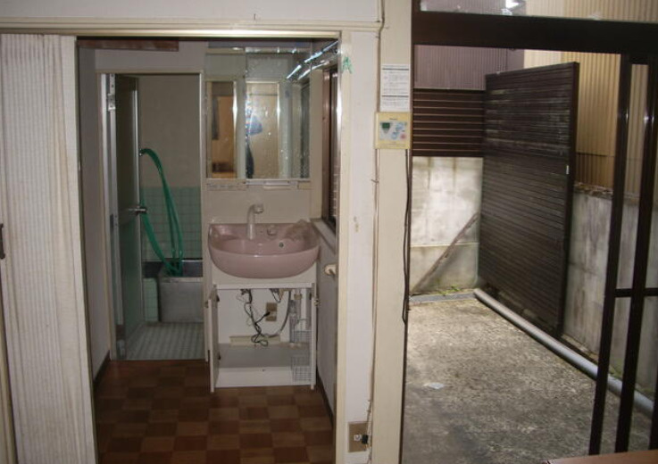 2026/4/2新価格　戸建　高山市桐生町　680万　2026/2/19新価格の独立洗面台